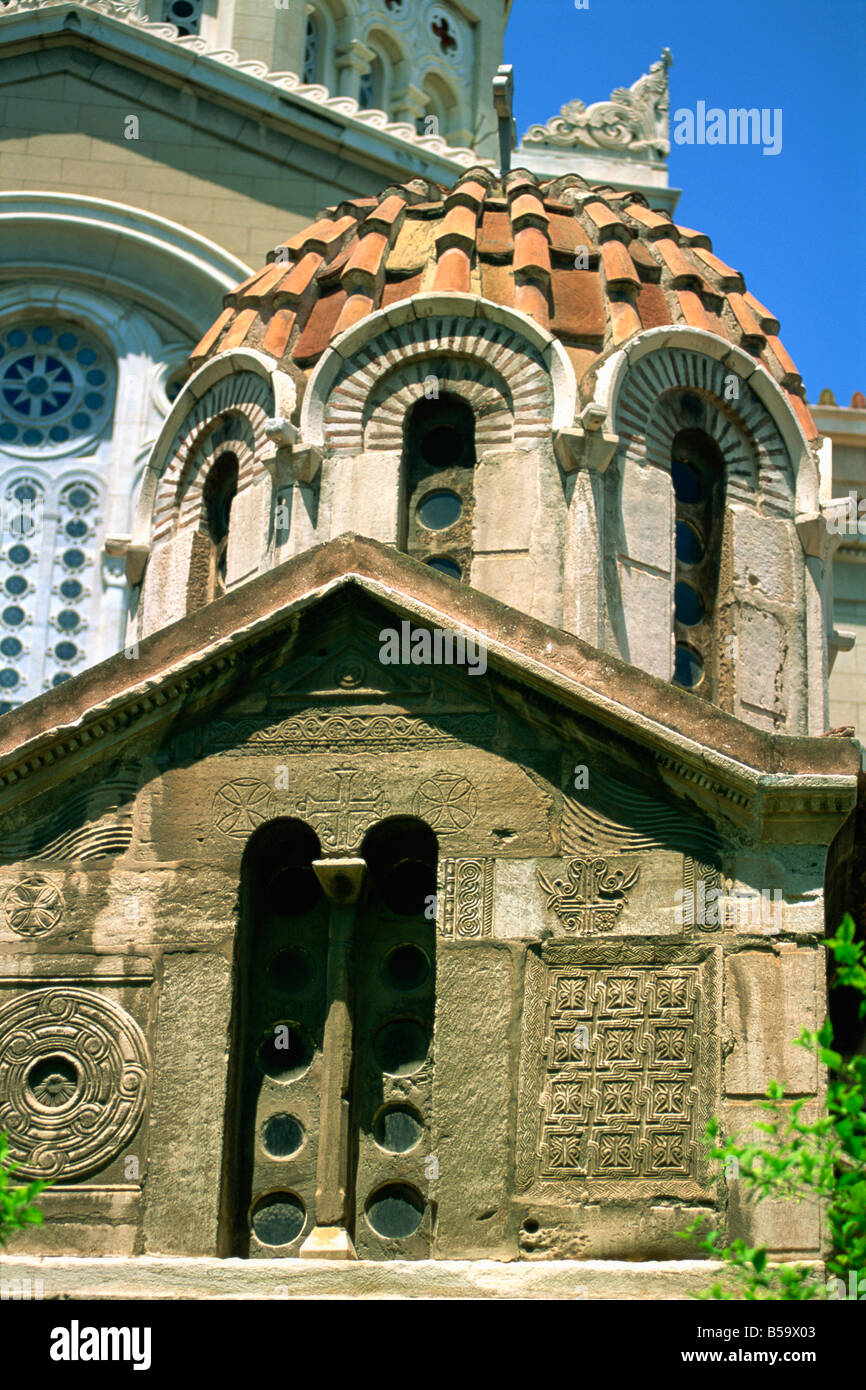 Porte e pareti scolpite della chiesa di Panagia Gorgoepikoos ad Atene in Grecia Europa Foto Stock