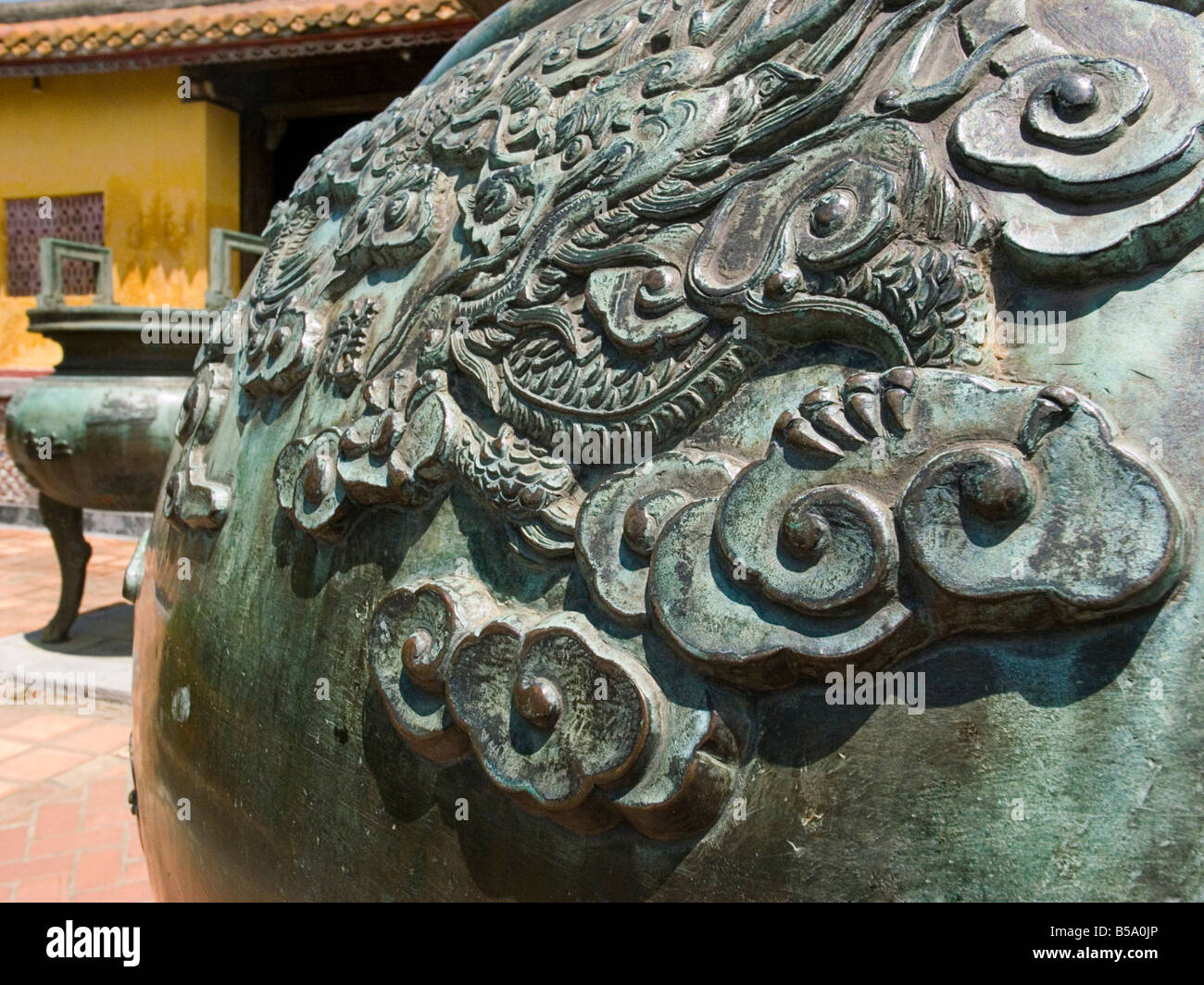 Particolare di Urn dinastico, Cittadella Imperiale, Hue, Vietnam. Foto Stock