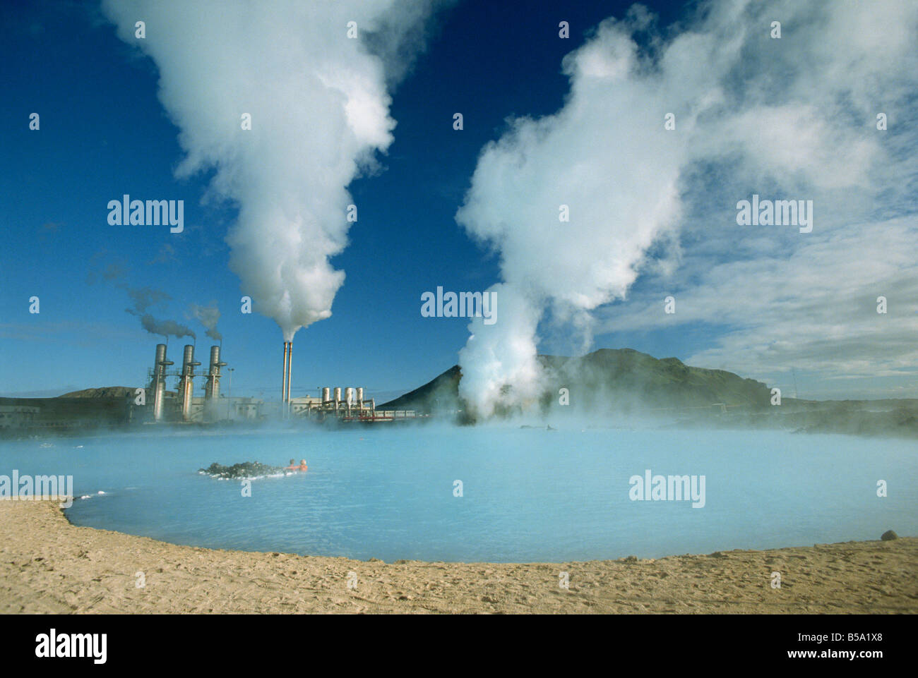 Geo-centrale a energia termica nella zona di Svartsengi, Svartsengi, Islanda Foto Stock