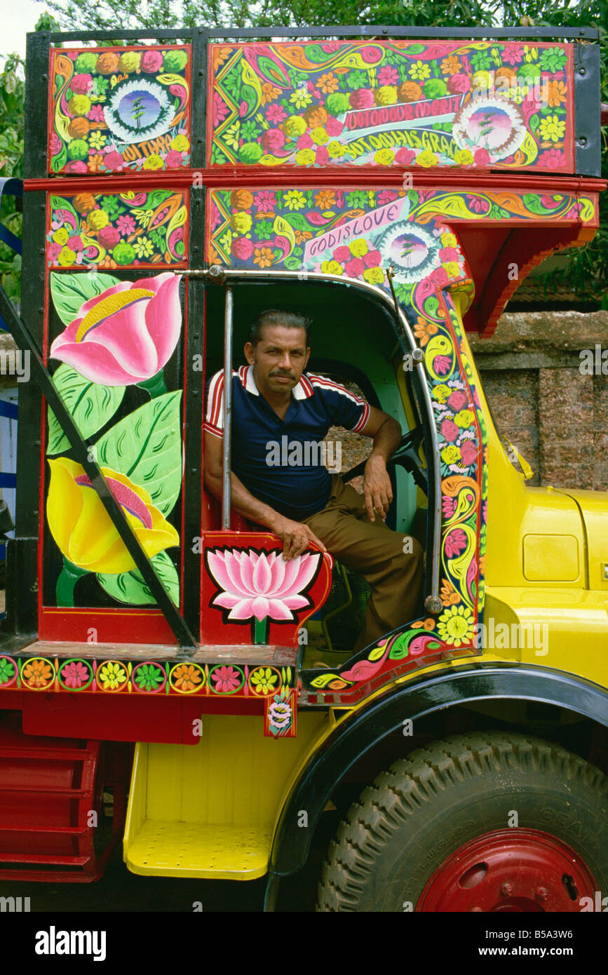 Camion commerciali sono decorate come una forma di arte del Sud India India Asia Foto Stock