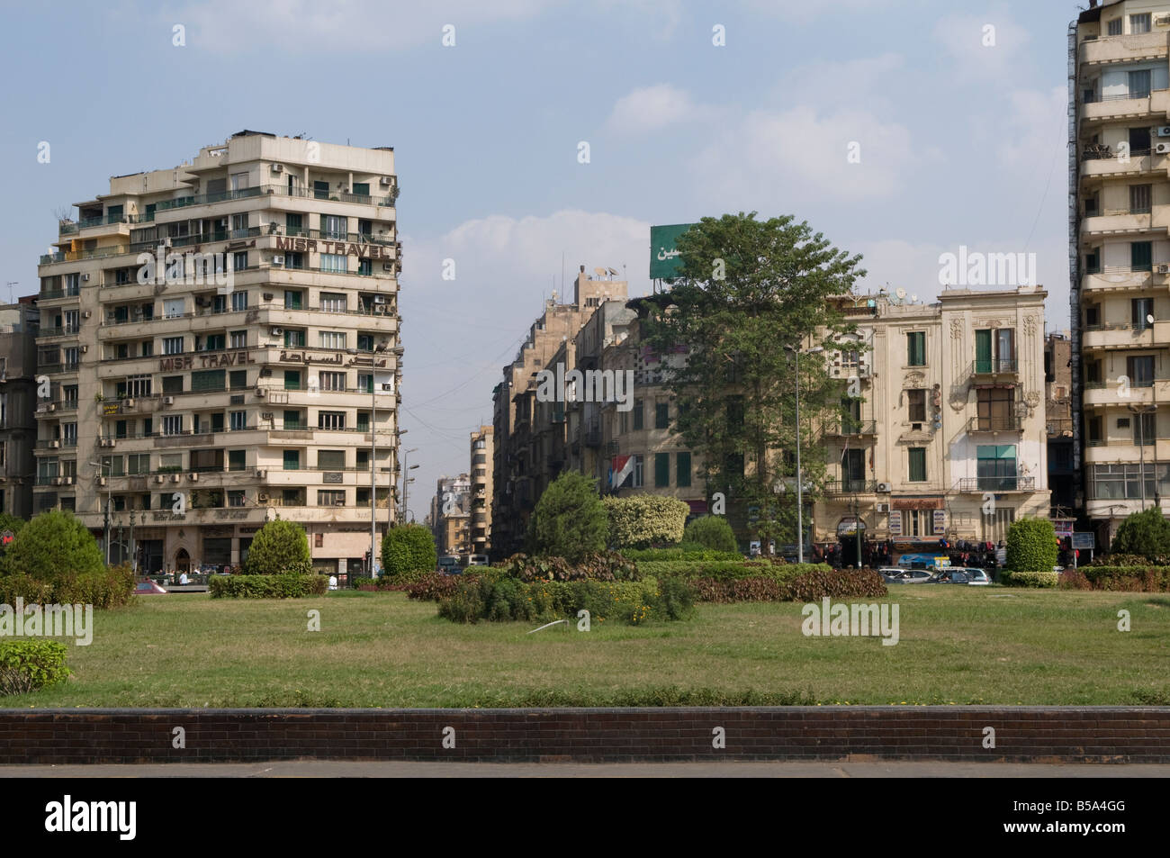 Vista di Midan el Tahrir square centro cittadino del Cairo in Egitto Foto Stock
