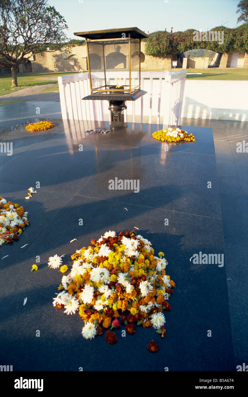 Raj Ghat il sito del Mahatma Gandhi s cremazione Delhi India Asia Foto Stock