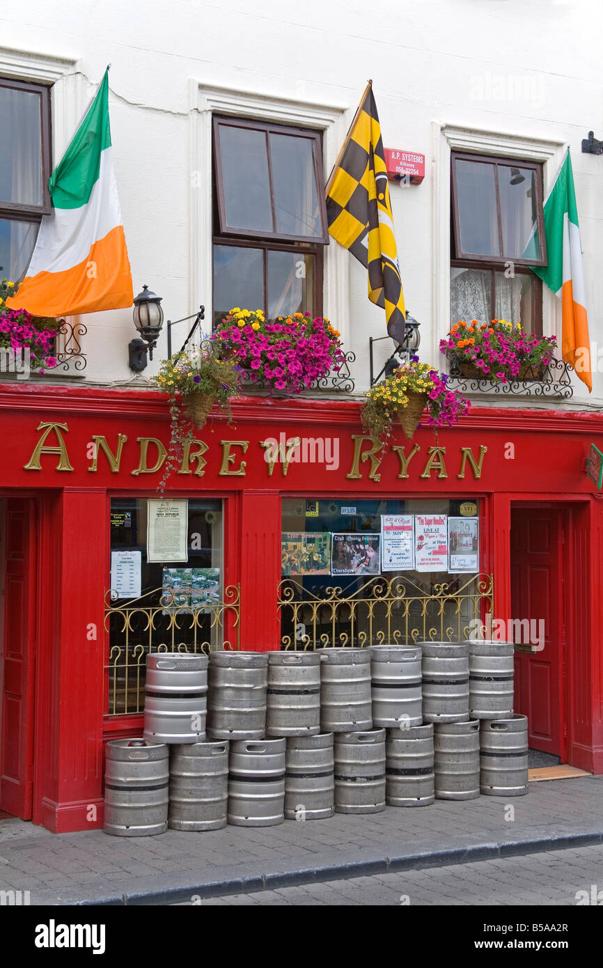 Andrew Ryan's pub, città di Kilkenny, nella Contea di Kilkenny, Leinster, Repubblica di Irlanda, Europa Foto Stock