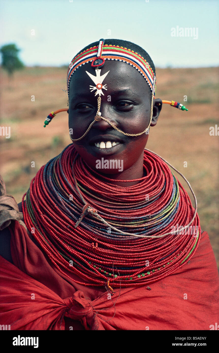 Samburu donna nella zona settentrionale, Kenya, Africa orientale, Africa Foto Stock