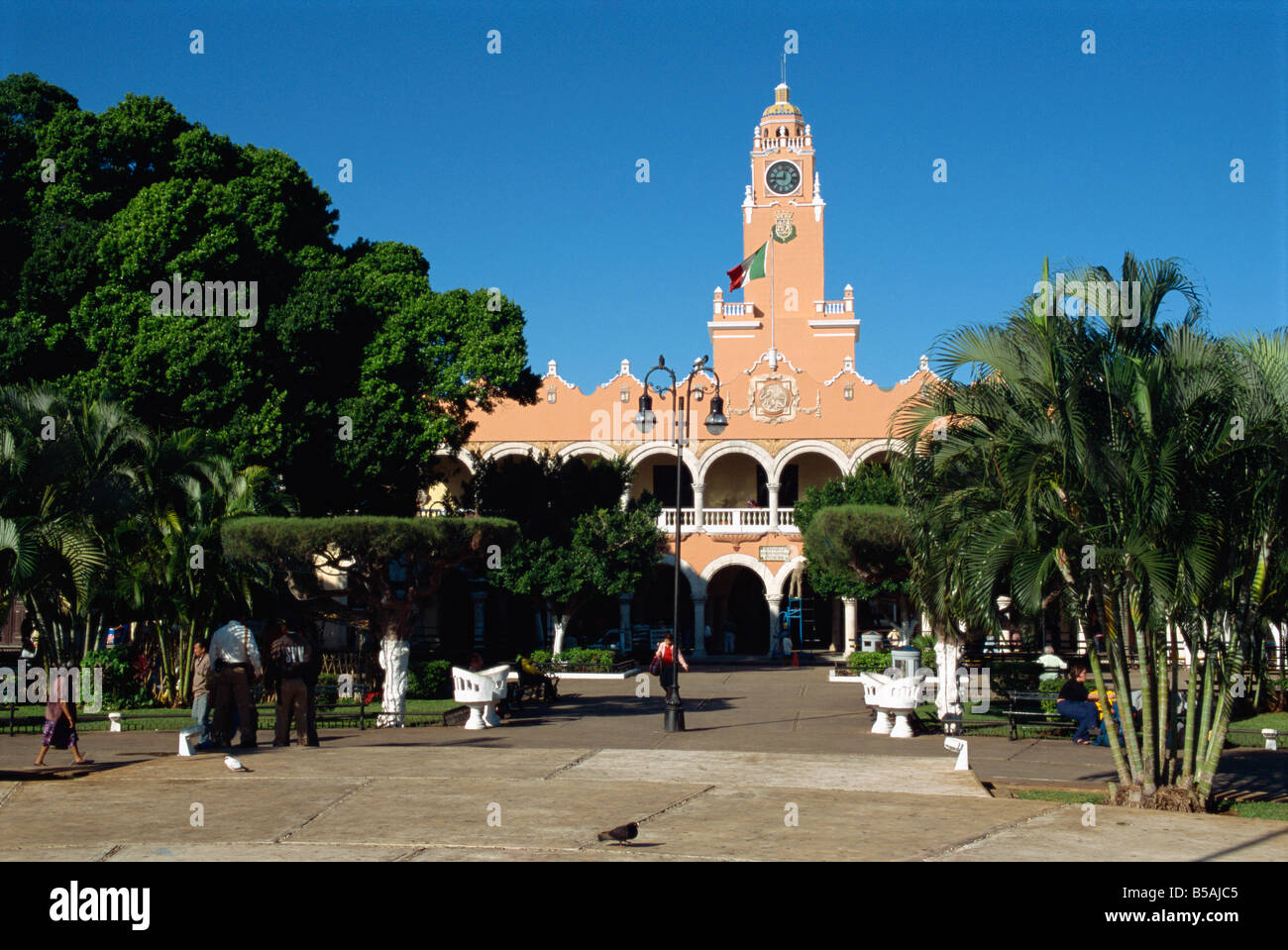 Palacio Municipal nella Plaza Grande, Merida, Yucatan, Messico, America del Nord Foto Stock