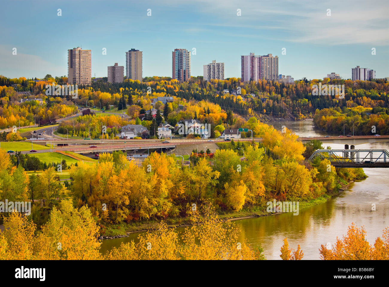 Autunno dello skyline della città di Edmonton, Alberta, Canada Foto Stock