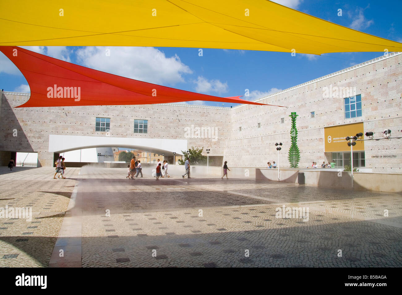 Mostra d arte moderna presso il Centro Culturale di Belem, architetti Vittorio Gregotti e manuale di Salgado, Belem, Lisbona, Portogallo Foto Stock