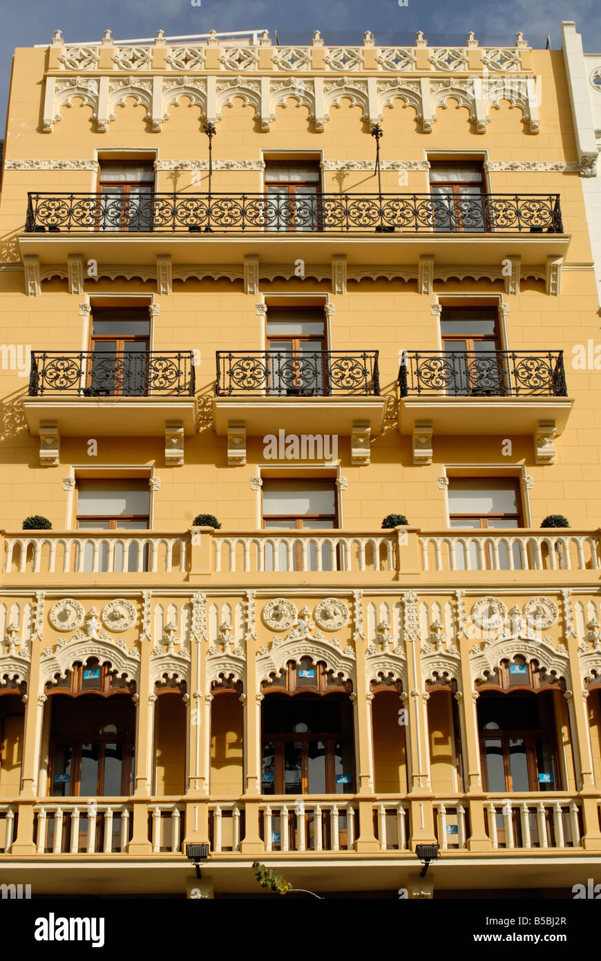 Facciata su Plaza del Ayuntamiento (Piazza Municipio), Valencia, Spagna, Europa Foto Stock