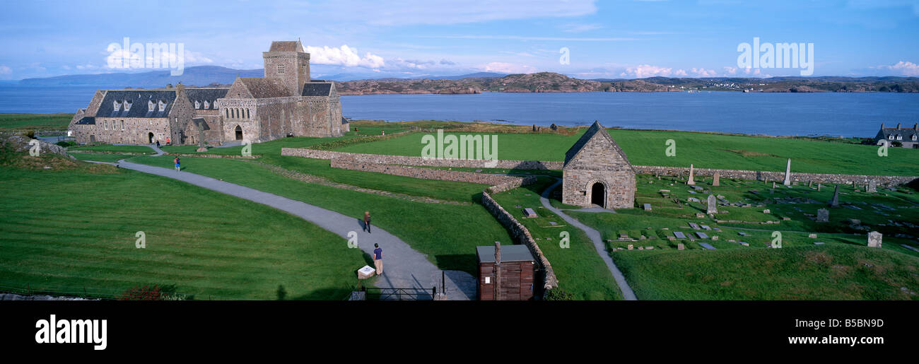 Iona Abbey e St orano la cappella, Isola di Iona, Ebridi Interne, Argyll, Scotland, Regno Unito Foto Stock