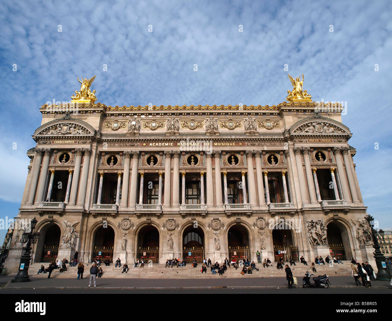 Facciata del Teatro dell'Opera Garnier Parigi Francia Europa UE Foto Stock