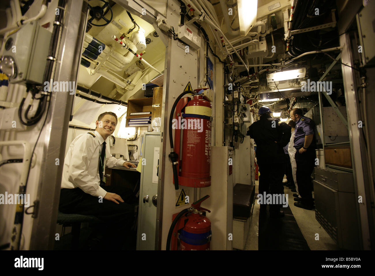 Il tenente Alastair Harris on board HMS Vanguard ormeggiato a Faslane Base Navale Foto Stock