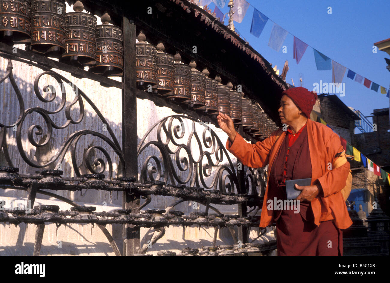 Ruota di preghiera tempio wayambhunath Kathmandu in Nepal Foto Stock