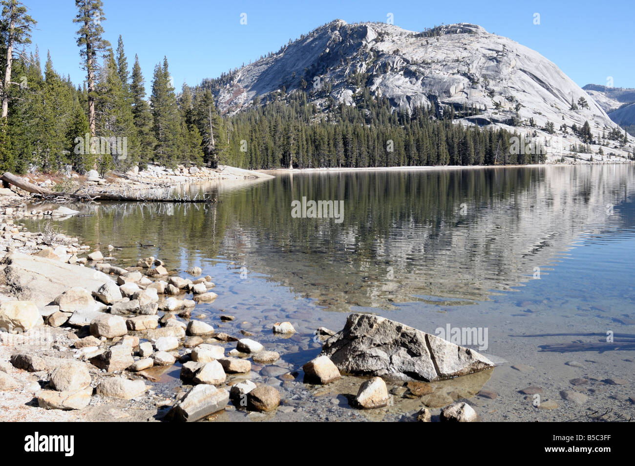Tanaya lago nel Parco Nazionale di Yosemite, California USA Foto Stock