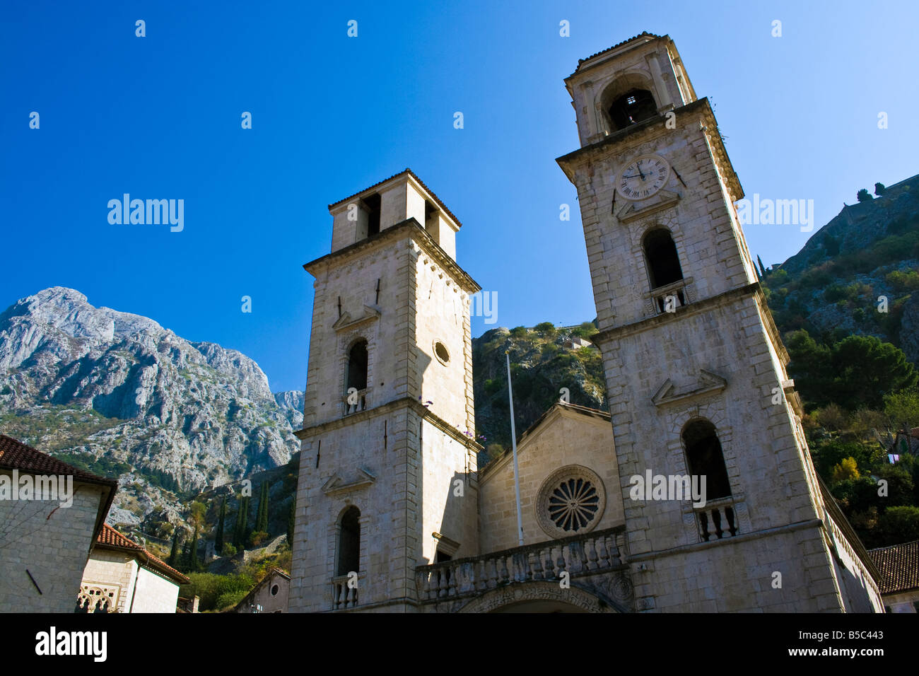 MONTENEGRO Cattaro. San Trifone chiesa di Kotor Montenegro Foto Stock