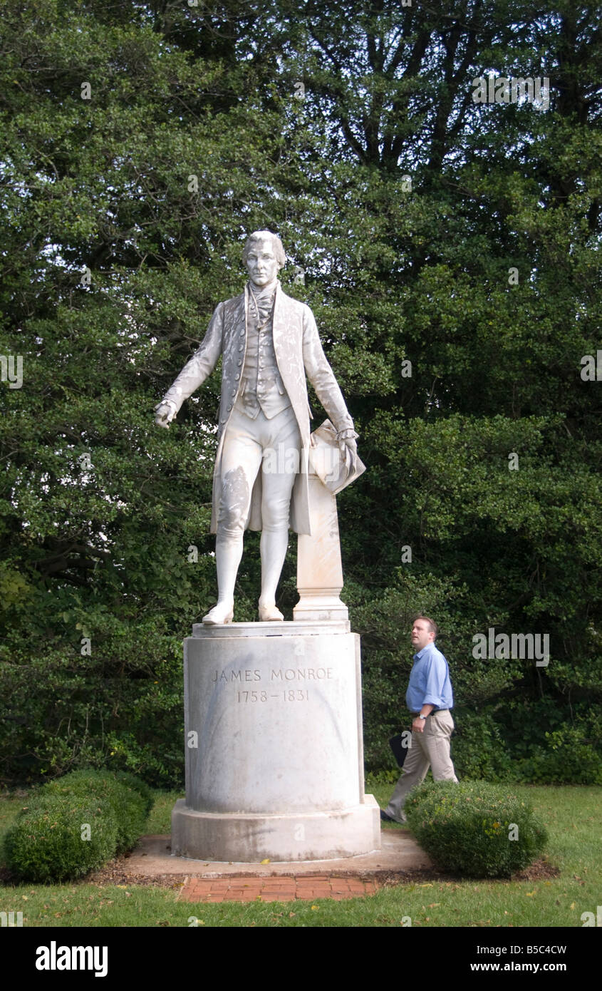 Statua di quinto Presidente degli Stati Uniti, James Monroe, in ceneri Lawn-Highland, suo Charlottesville, Virginia, home Foto Stock