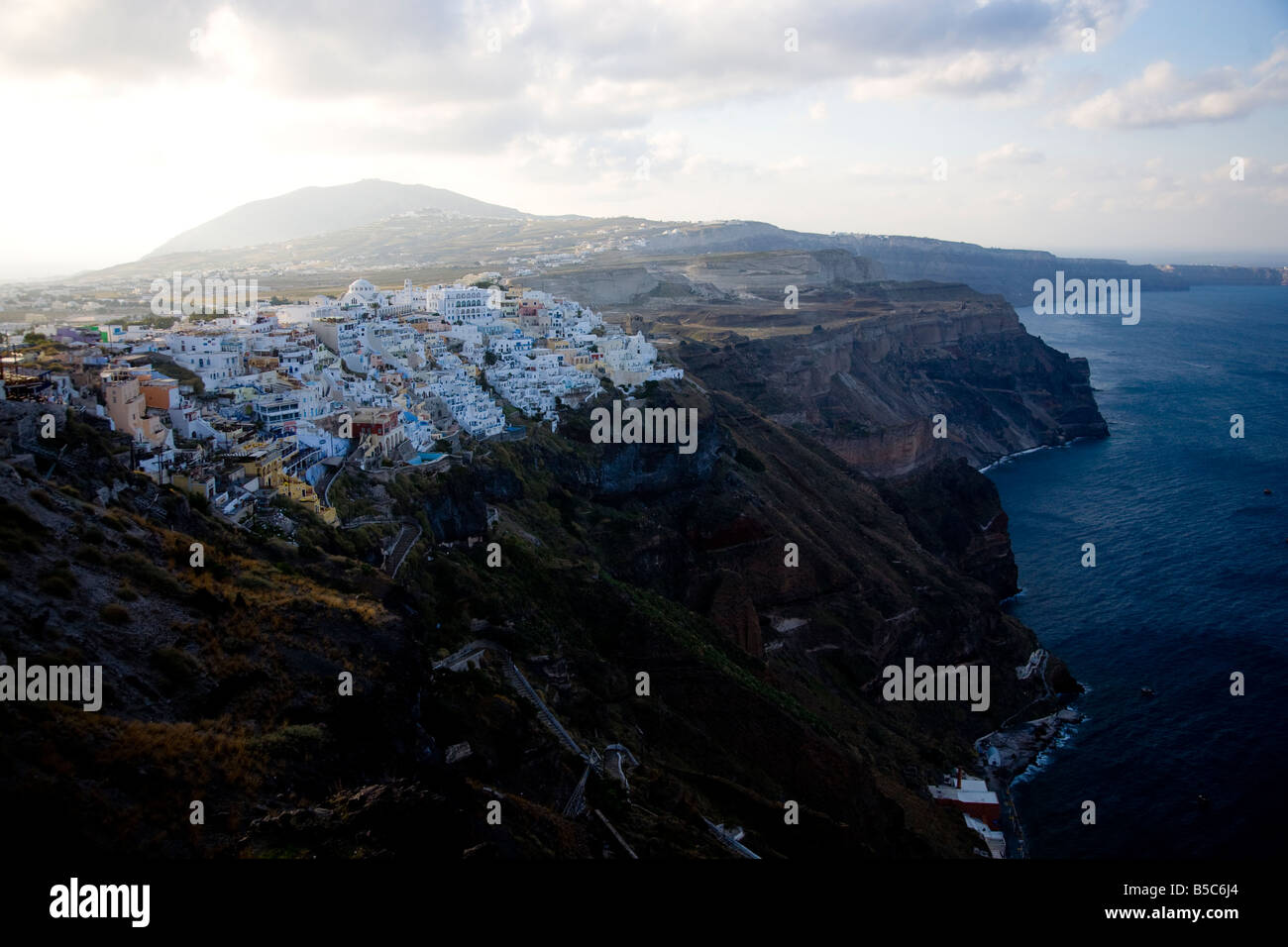 Il villaggio di Fira santorini Grecia Foto Stock