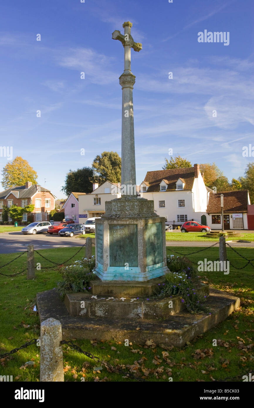 Memoriale di guerra in Cavendish Suffolk, Regno Unito Foto Stock Memoriale di guerra in Cavendish Suffolk, Regno Unito Foto Stock