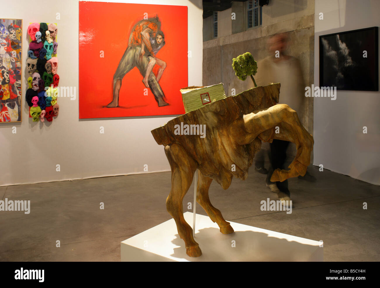 Presenta presso la nuova Parigi centro arti 104 nel XIX arondissment Foto Stock