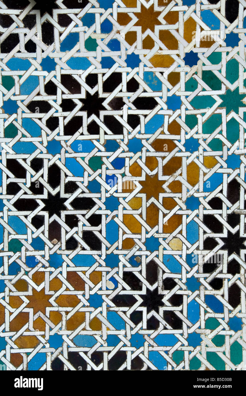 Azulejos piastrelle in stile mudéjar, Real Alcazar, quartiere Santa Cruz di Siviglia, in Andalusia (Andalucia), Spagna Foto Stock