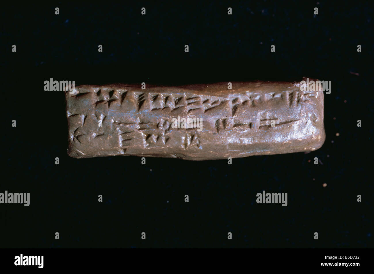 Abecedary di Ugarit, cuneiforme noto più antico ABC, risalente al XIV secolo a.c. in Siria, Medio Oriente Foto Stock