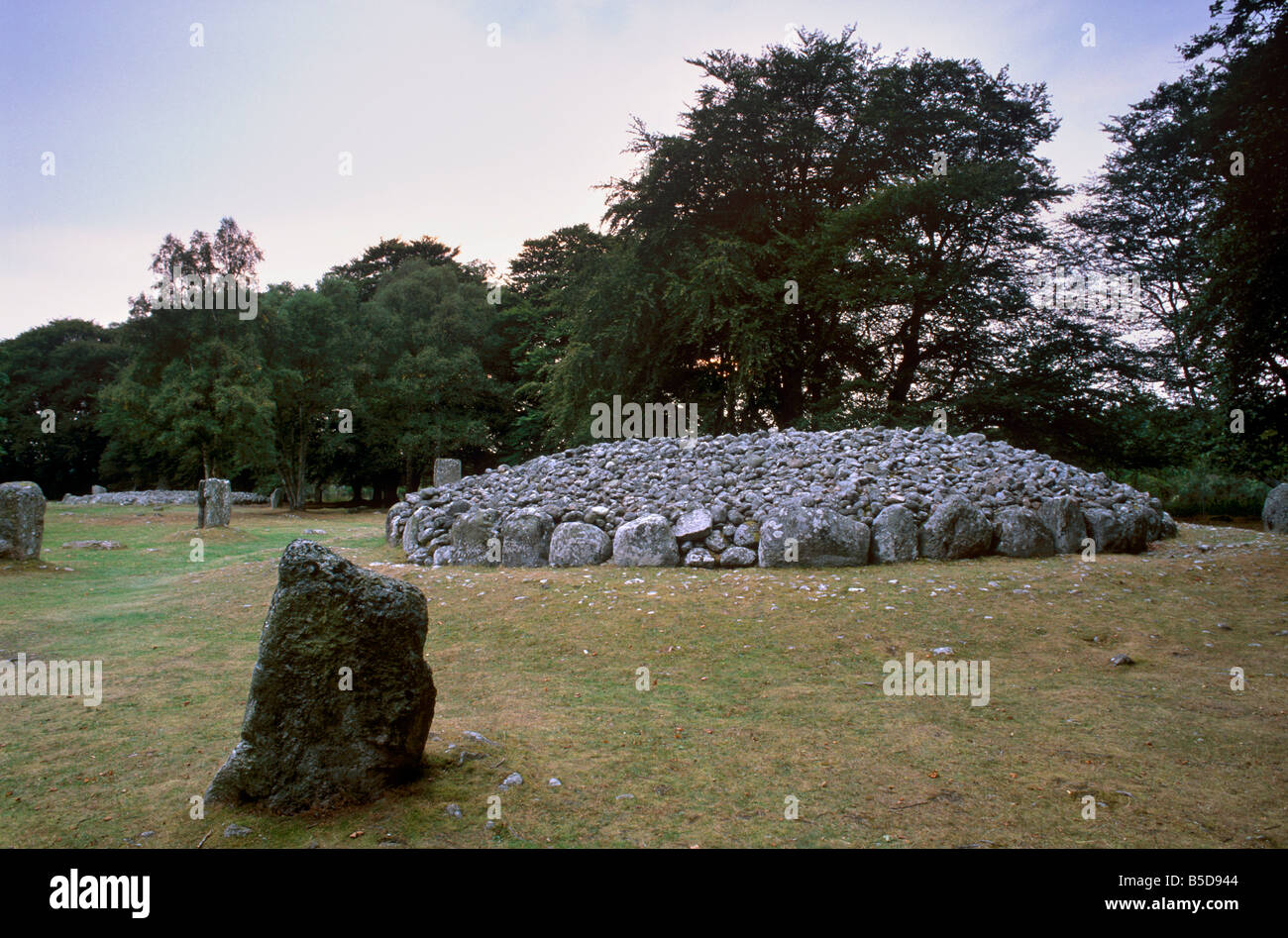Clava Cairns, gruppo di tombe del Neolitico vicino a Inverness, regione delle Highlands, Scozia, Europa Foto Stock