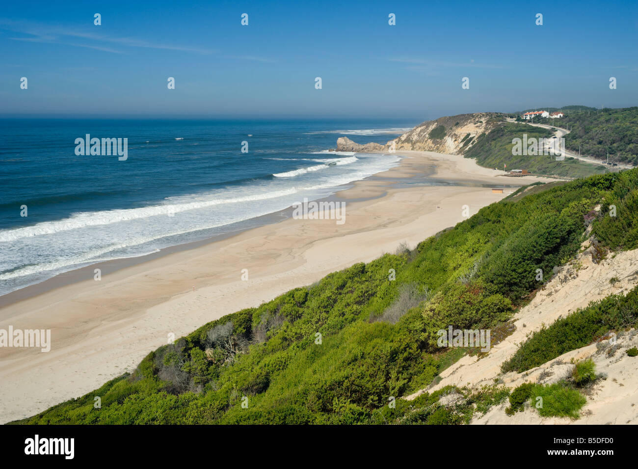 Il Portogallo Costa Da Prata Praia de Paredes da Vitória spiaggia tra Sao Pedro de Moel e Nazaré Foto Stock