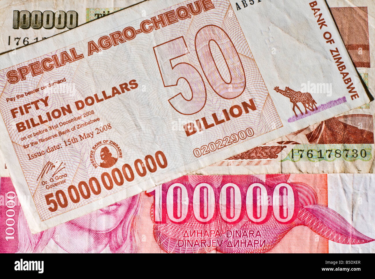 Alta Demonination note da periodi di inflazione in Zimbabwe, della Turchia e della Iugoslavia Foto Stock