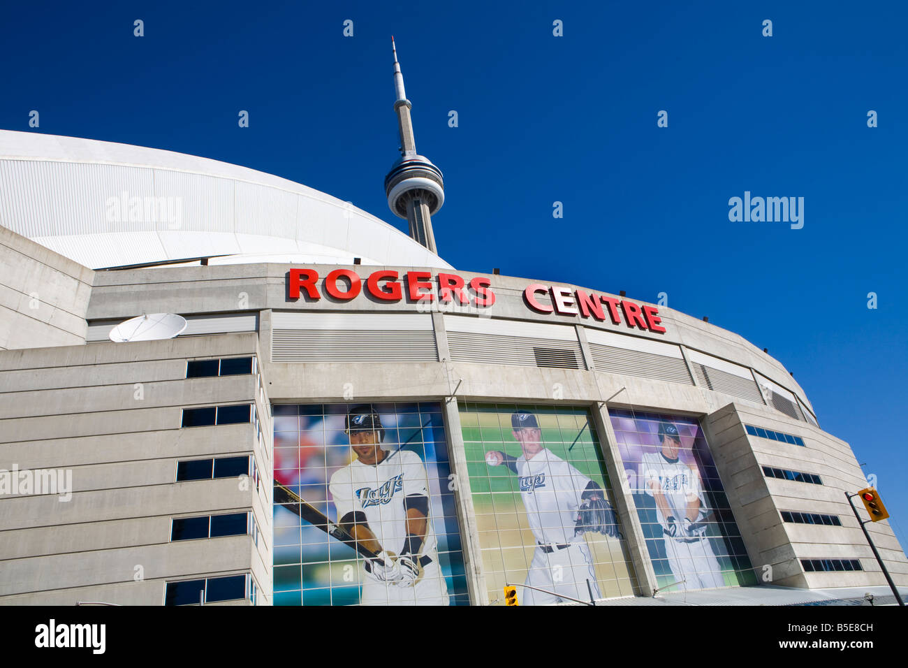 Il Rogers Centre e la CN Tower Toronto Ontario Canada Foto Stock