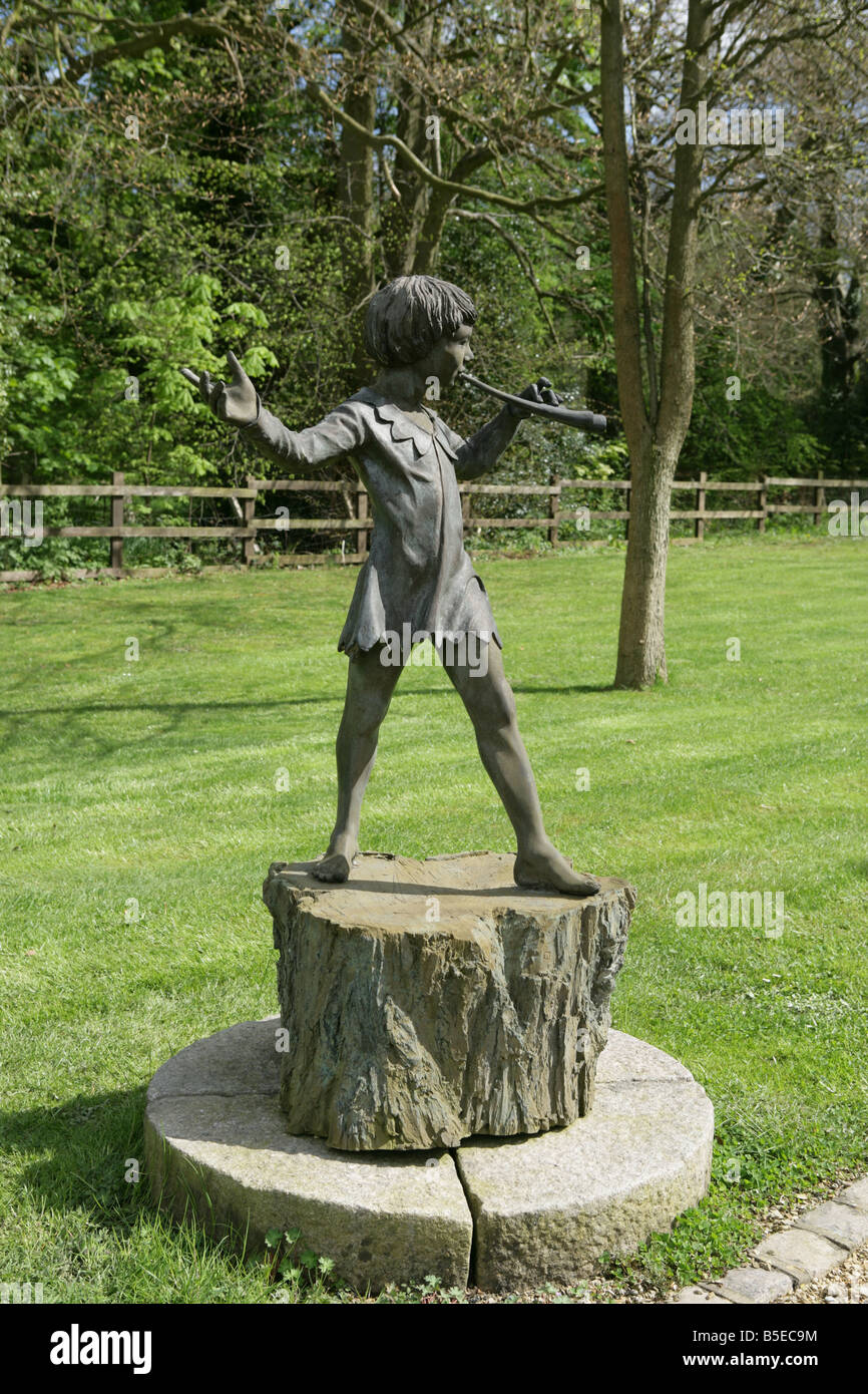 Peter Pan statua da giardino Foto Stock