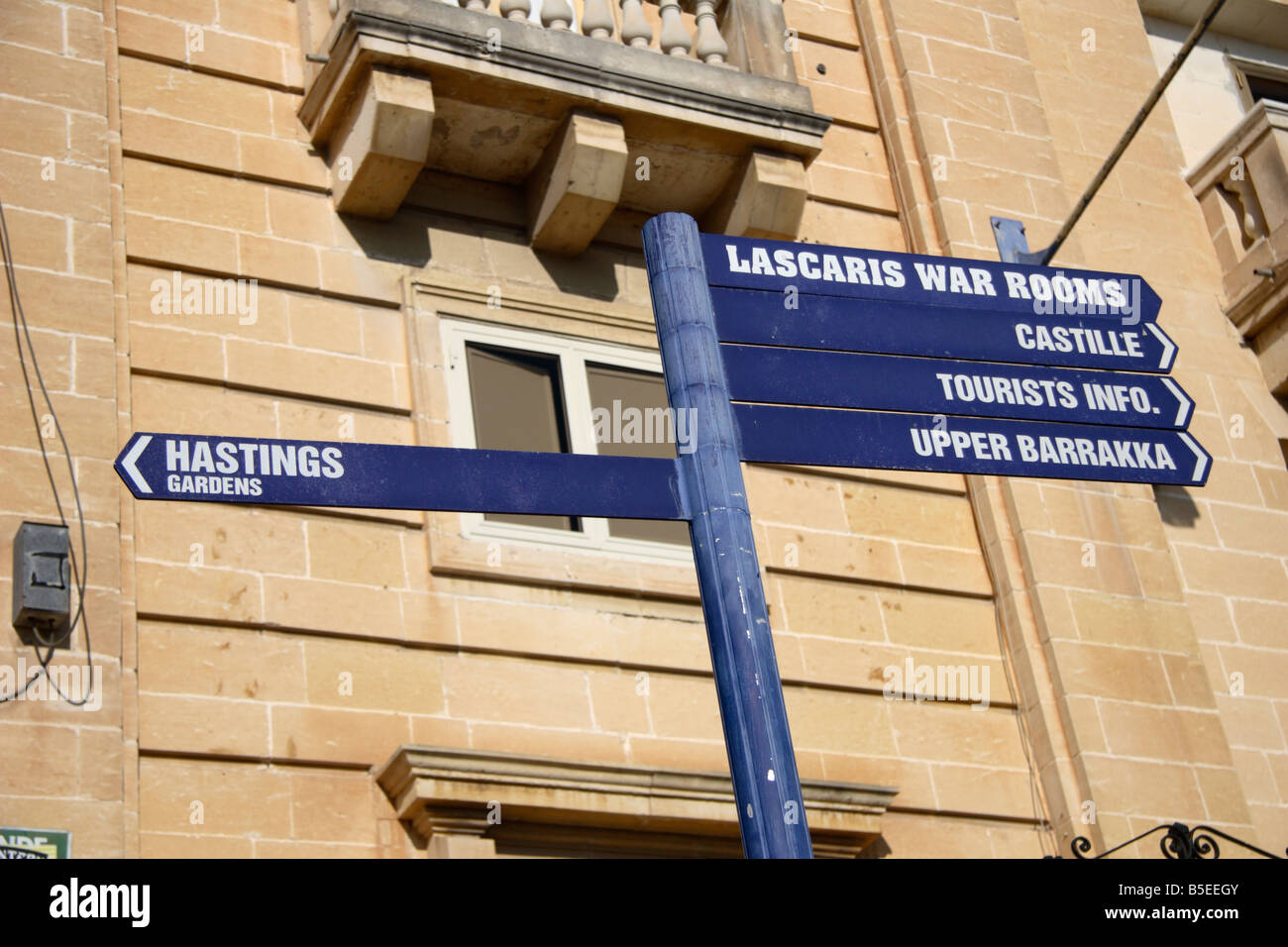 Un 'informazioni turistiche segno" a La Valletta, Malta. Foto Stock