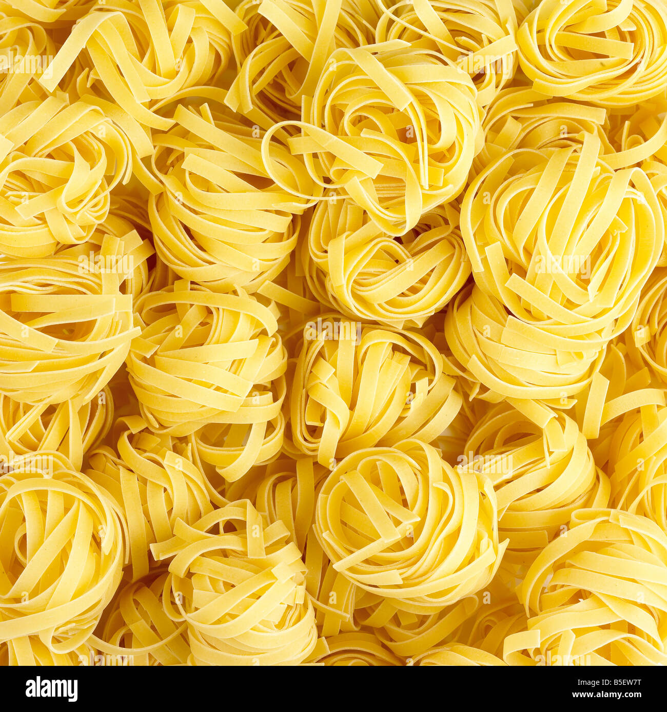 Tagliatelle di palline in piena vista del telaio Foto Stock