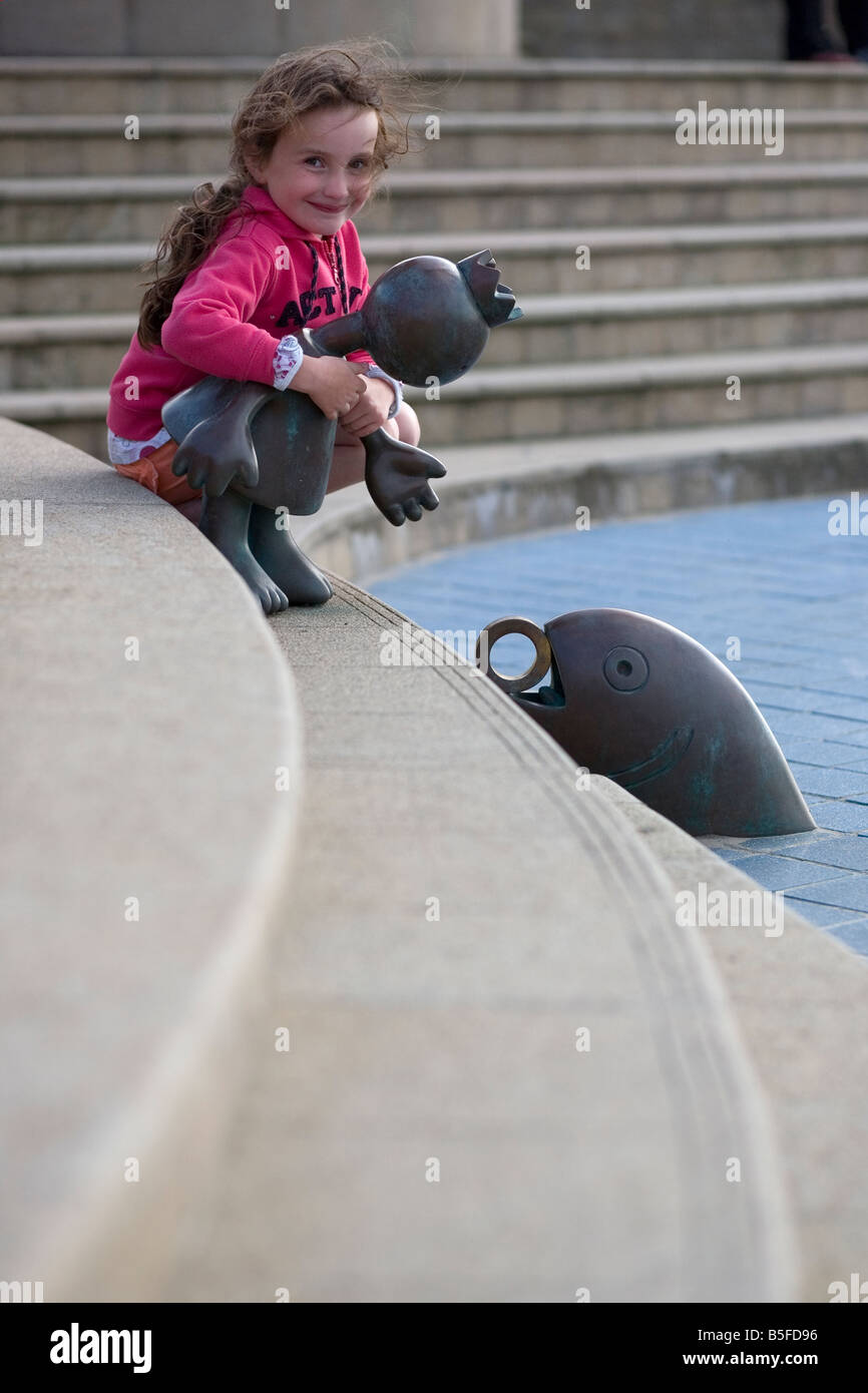 Un Tom Otterness scultura, Scheveningen, Olanda Foto Stock