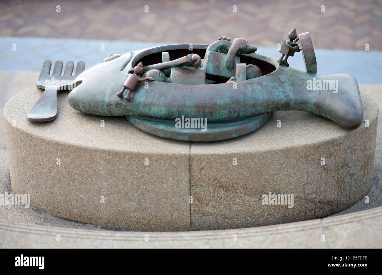 Un Tom Otterness scultura, Scheveningen, Olanda Foto Stock
