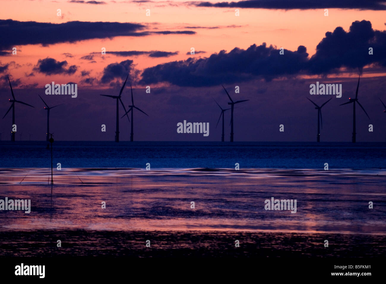 Wind Farm Crosby Beach Liverpool England U K Foto Stock