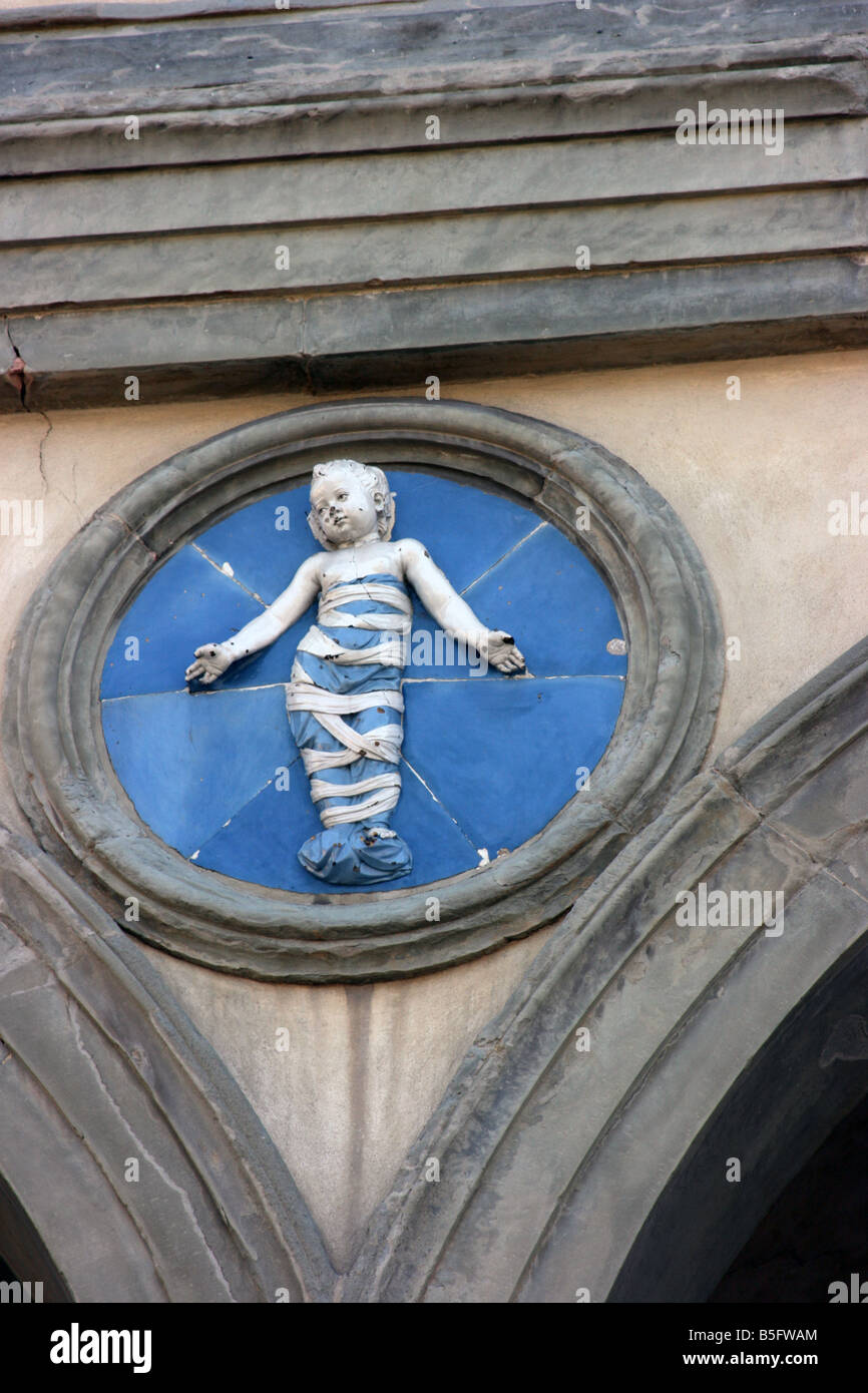 Lo Spedale degli Innocenti della facciata dettaglio, Firenze, Italia Foto Stock