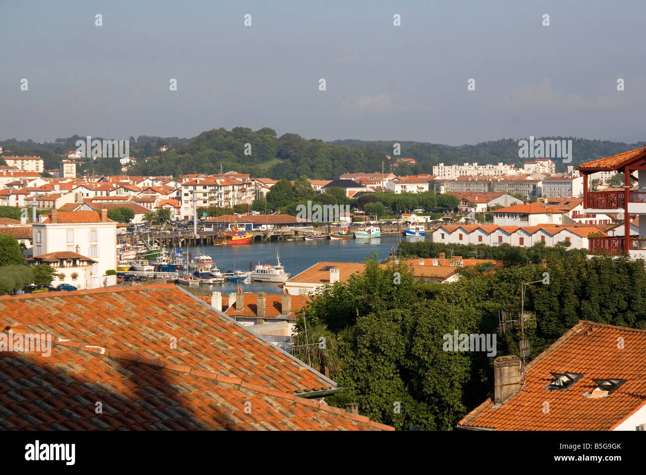 Comune di Saint Jean de Luz Pirenei Atlantiques Paesi Baschi francesi a sud-ovest della Francia Foto Stock