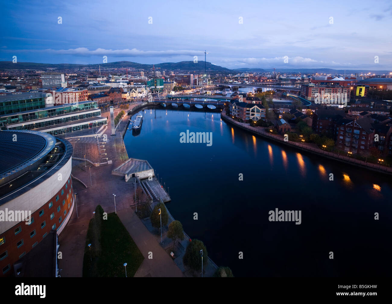 La mattina presto alba, fiume Lagan, Belfast Irlanda del Nord Foto Stock