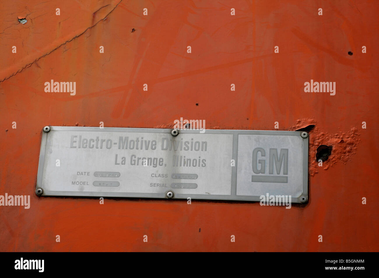 Diesel locomotiva elettrica indicati sulla targhetta che mostra la data di fabbricazione 1951 a GM Electro Motive divisione sul display nel Parco Beadle Foto Stock