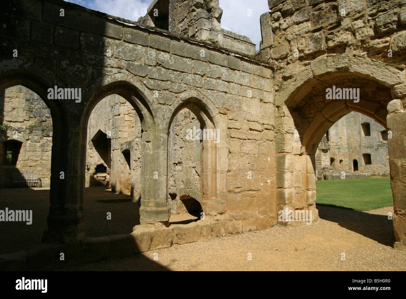 Le pareti interne del Castello Bodium. Foto Stock