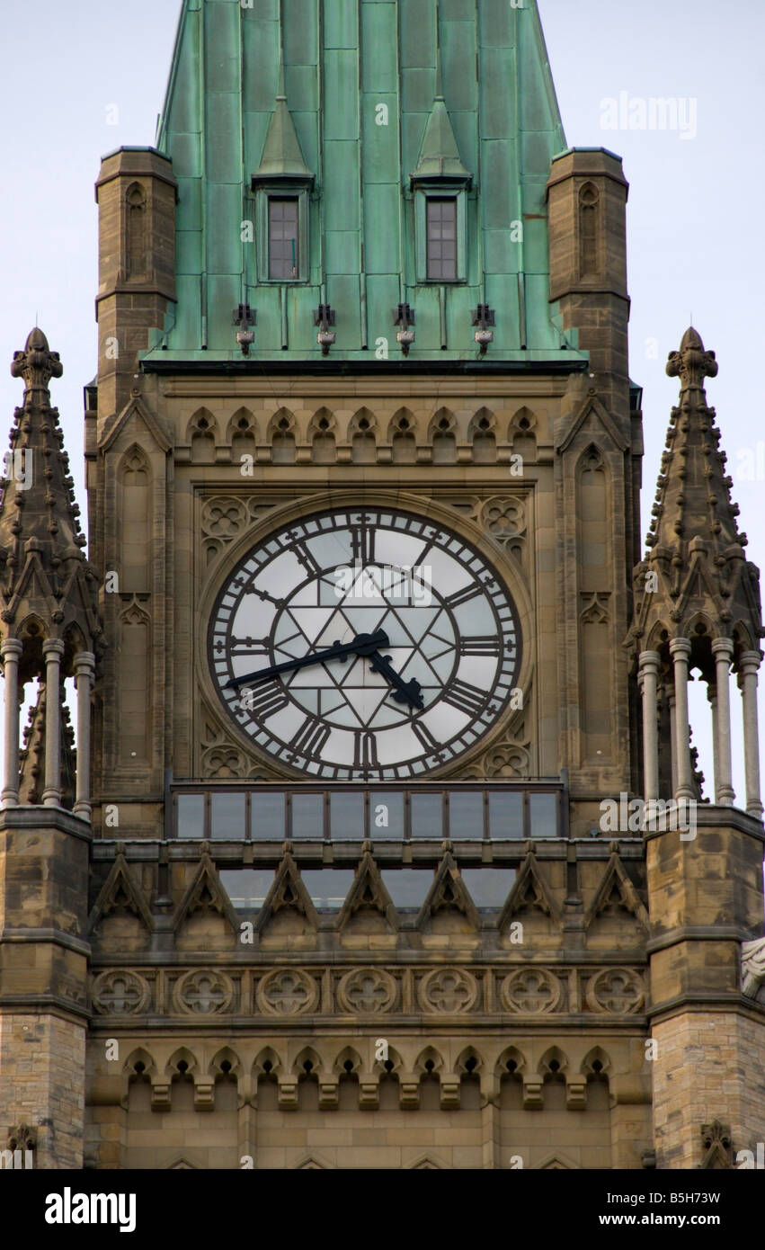 Il Parliament Hill Ottawa in Canada dettaglio della torre di pace Foto Stock