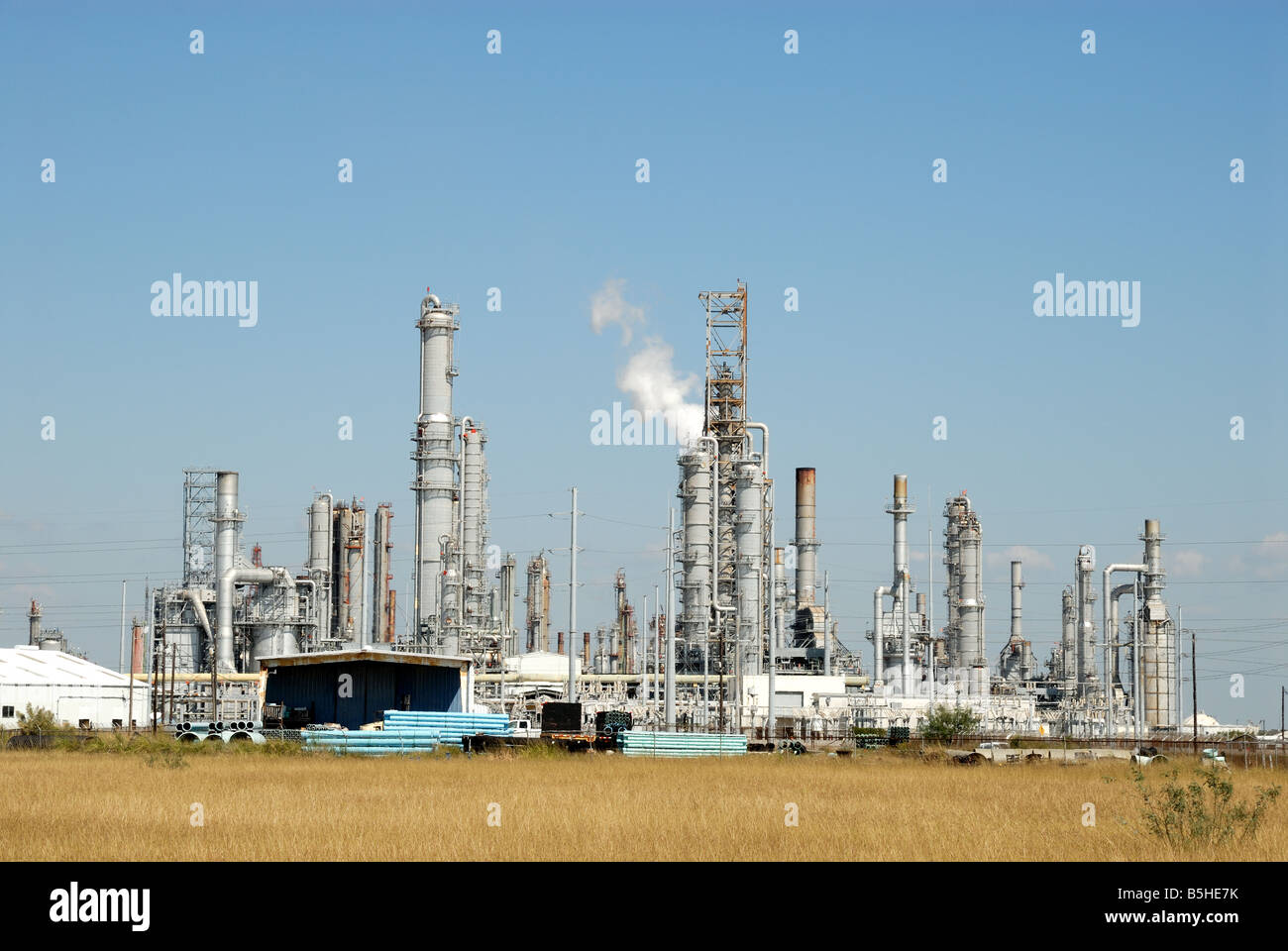 Moderna raffineria di petrolio Foto Stock