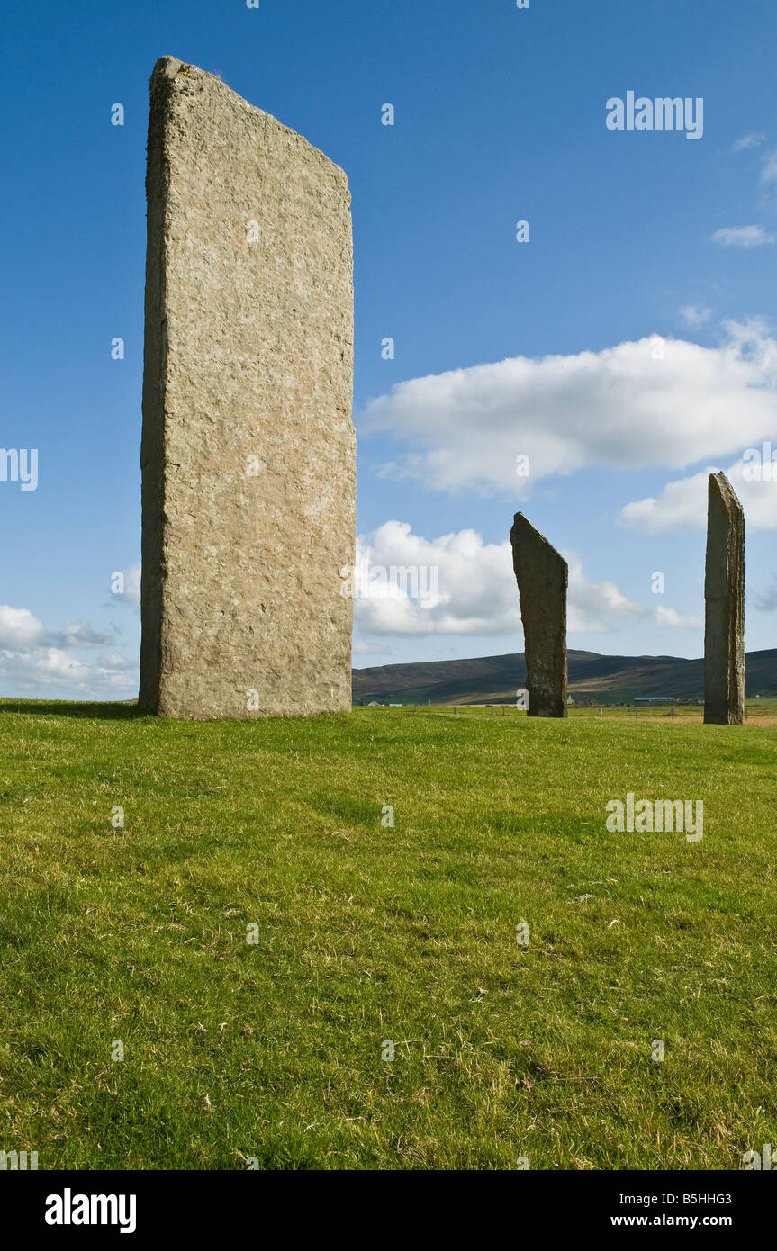 Dh pietre permanente di Stenness STENNESS ORKNEY del Neolitico antico in piedi cerchio di pietra Foto Stock