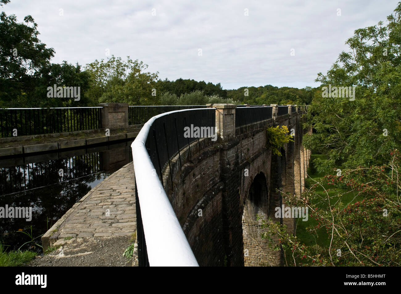dh River Avon acquedotto UNION CANAL LOTHIAN Canal ponte sopra Acquedotti del fiume Avon scozia acque interne pietra Foto Stock