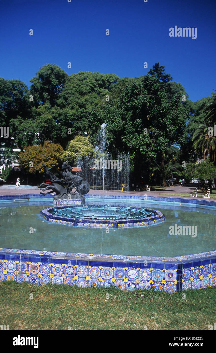 Fontana in ceramica in Plaza Italia, Mendoza, Argentina Foto Stock