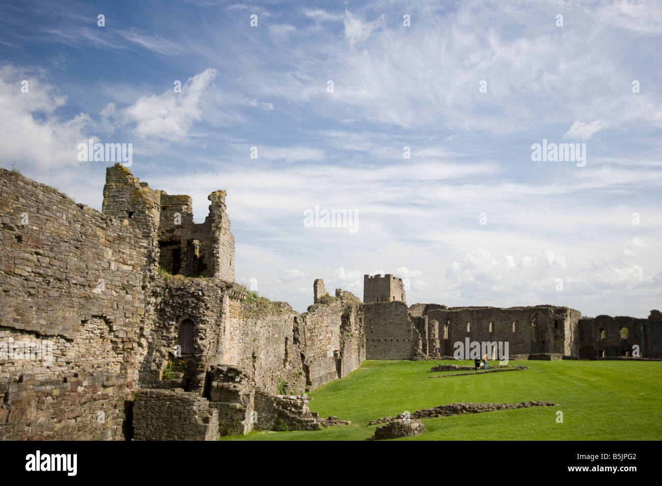 Inghilterra Yorkshire Richmond Castle le rovine e i resti di una bella giornata d'estate. Foto Stock