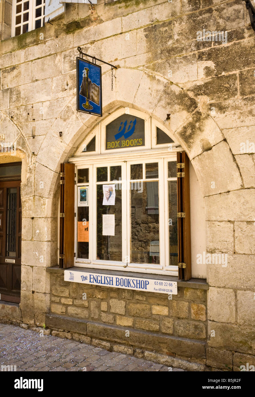 Libreria inglese nel sud della Francia rurale a St Antonin Noble Val a Tarn et Garonne, Francia, Europa Foto Stock