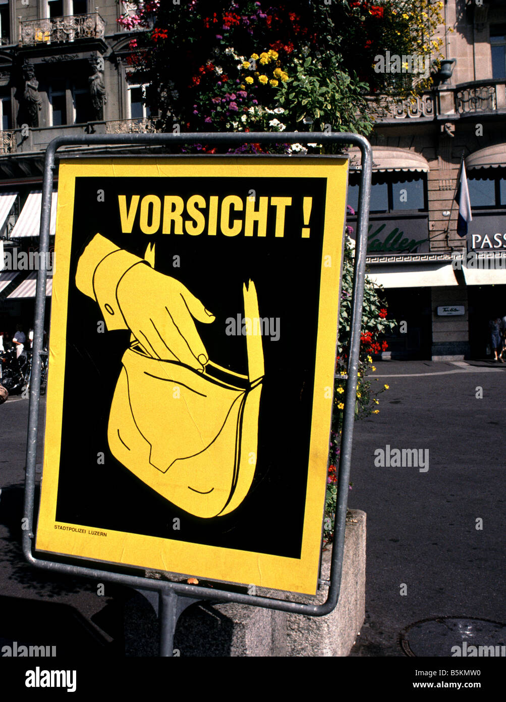Pickpocket cartello segnaletico in Lucerna svizzera Foto Stock