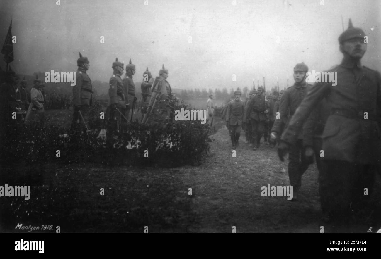 1 W46 F1916 1 e Wilhelm II parata militare 1916 Guglielmo II imperatore tedesco 1888 1918 1859 1941 Durante la I Guerra Mondiale 1914 18 Parade Foto Stock