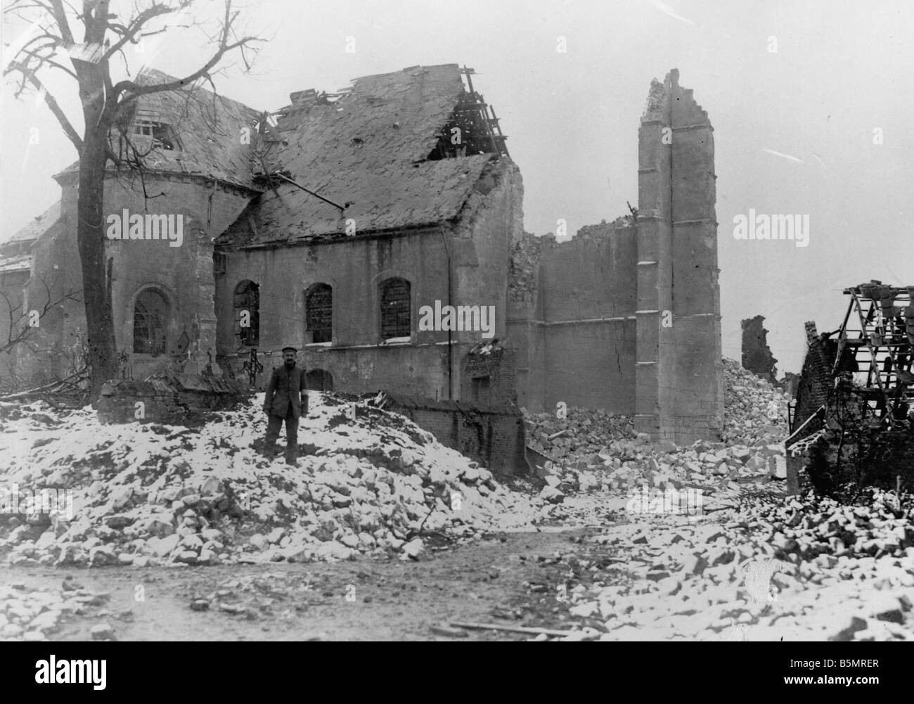 9 1917 11 20 A2 25 WW1 Battaglia di Cambrai distruzione Prima Guerra Mondiale 1914 18 Francia Battaglia di Cambrai 20 29 Novembre 1917 Offensiv Foto Stock