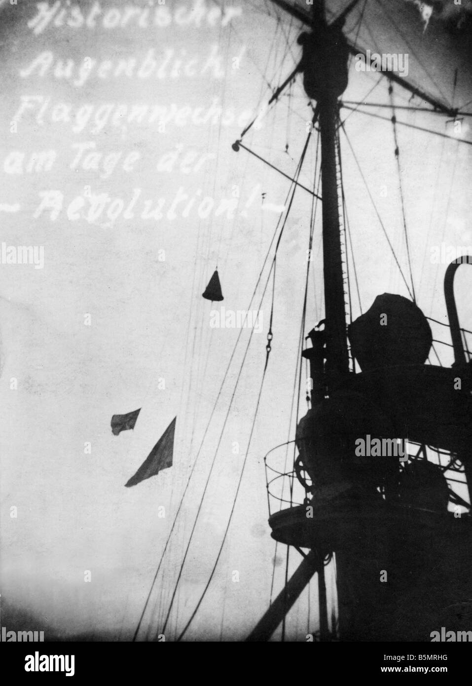9 1918 11 10 A1 3 e Nov Rev 1918 Cambiamento di bandiera dalla flotta rivoluzione Novembre 1918 momento storico cambiamento di bandiera il giorno della Foto Stock